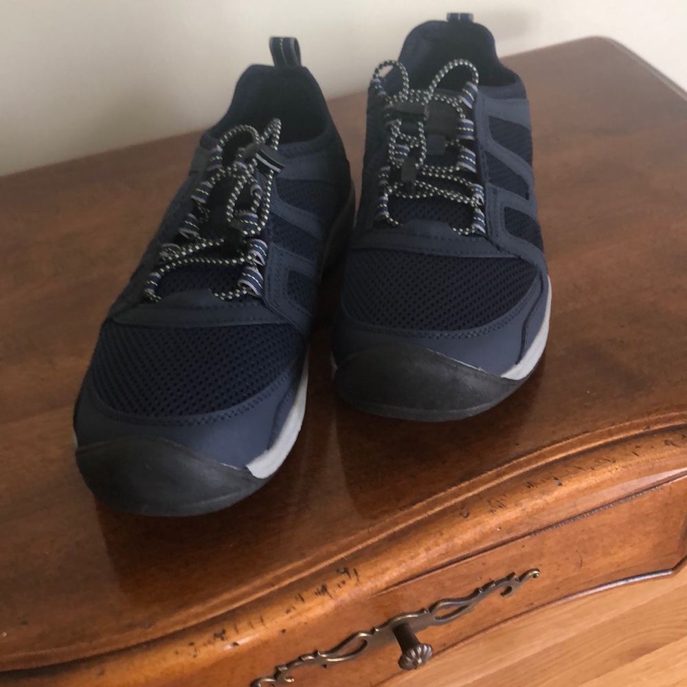 Men’s water shoes.